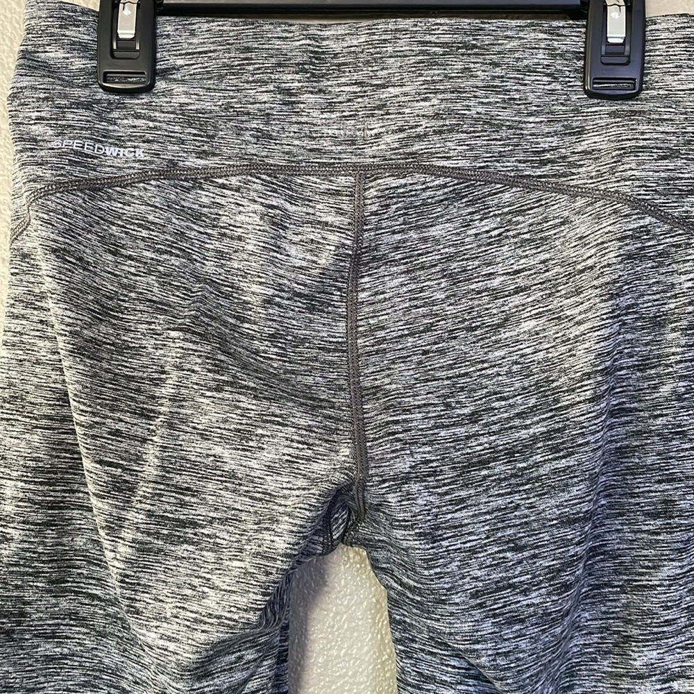 Reebok ankle length leggings, size small - Picture 5 of 7